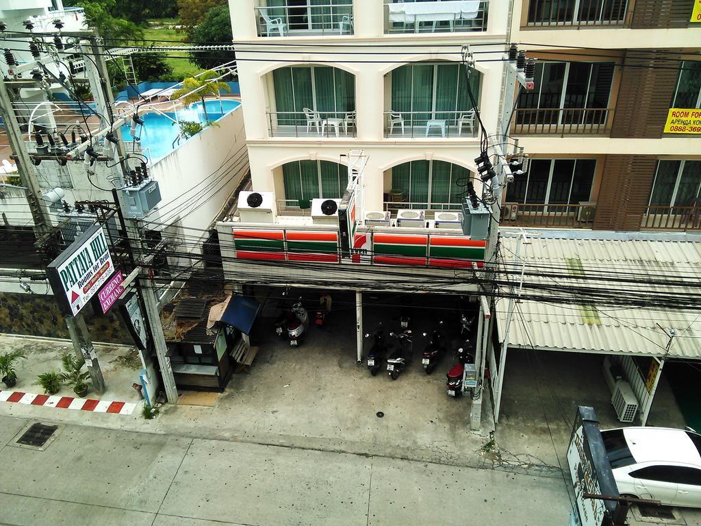 Samal Guesthouse Pattaya Bagian luar foto